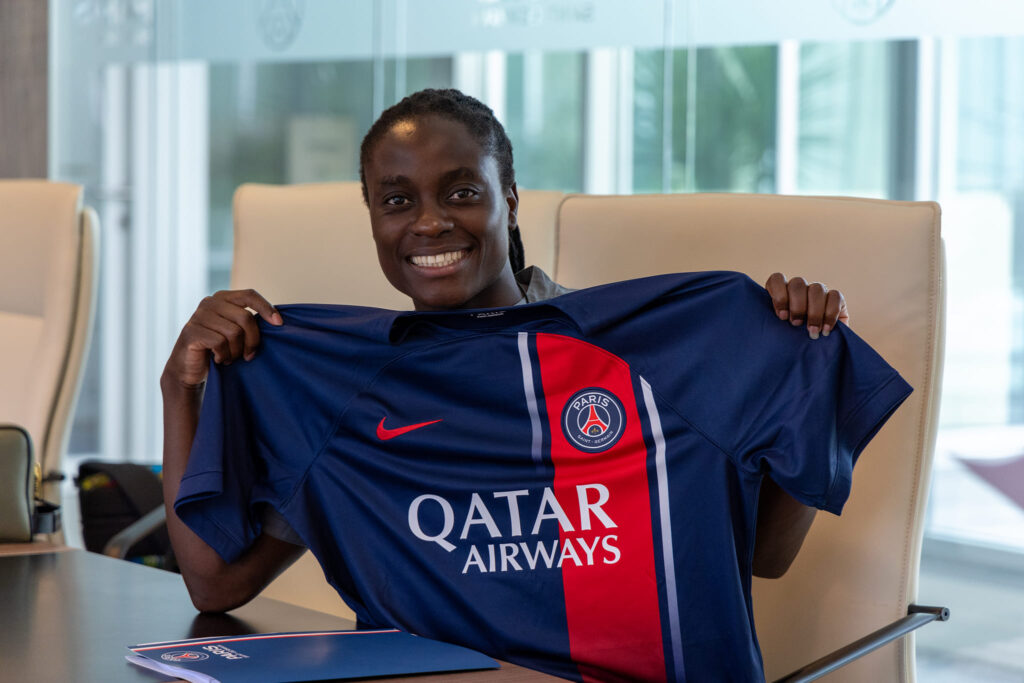 Holding Psg Jersey